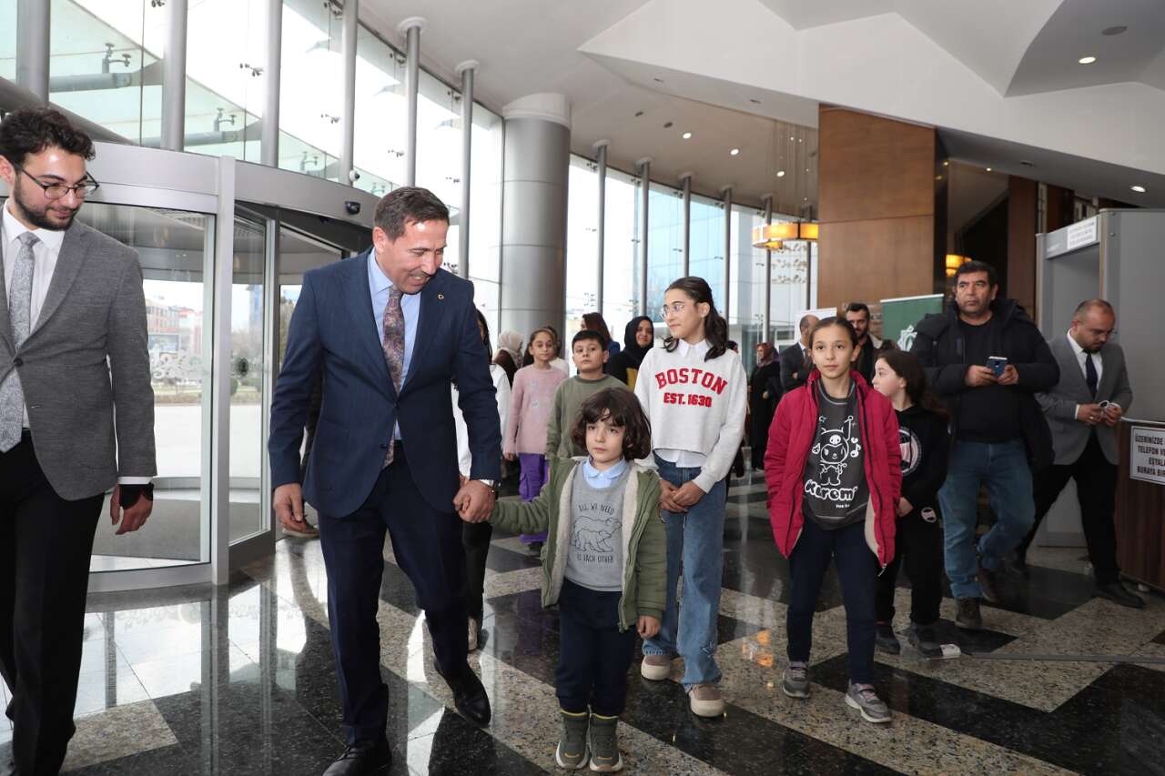 Konya’da genç yeteneklerin eserleri sanatseverlerle buluştu 3